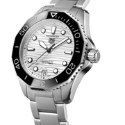 Aquaracer Professional 300 Date
